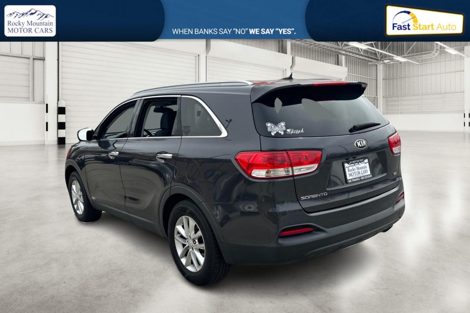 2017 Gray Kia Sorento LX AWD (5XYPGDA36HG) with an 2.4L L4 DOHC 16V engine, 6A transmission, located at 7755 State Street, Midvale, UT, 84047, (801) 753-9063, 40.610329, -111.890656 - Photo#5