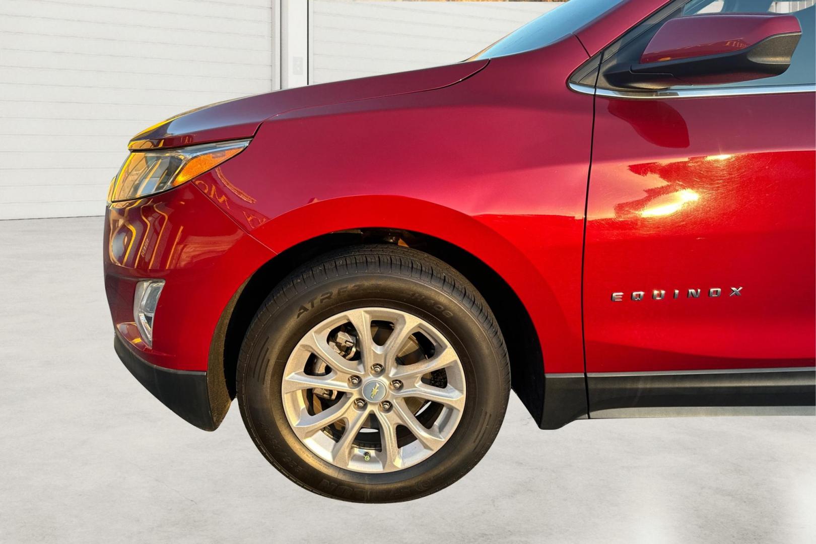 2018 Red Chevrolet Equinox LT 2WD (3GNAXJEV4JS) with an 1.5L L4 DIR DOHC 16V TURBO engine, 6A transmission, located at 7755 State Street, Midvale, UT, 84047, (801) 753-9063, 40.610329, -111.890656 - Photo#12