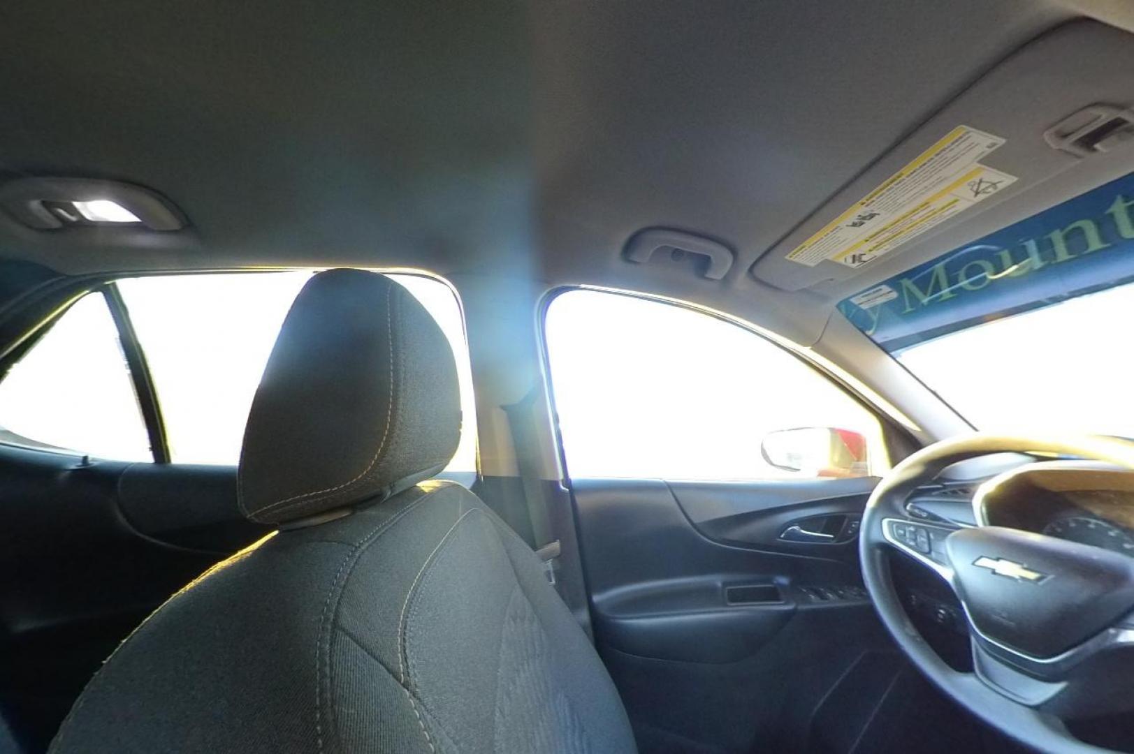 2018 Red Chevrolet Equinox LT 2WD (3GNAXJEV4JS) with an 1.5L L4 DIR DOHC 16V TURBO engine, 6A transmission, located at 7755 State Street, Midvale, UT, 84047, (801) 753-9063, 40.610329, -111.890656 - Photo#19