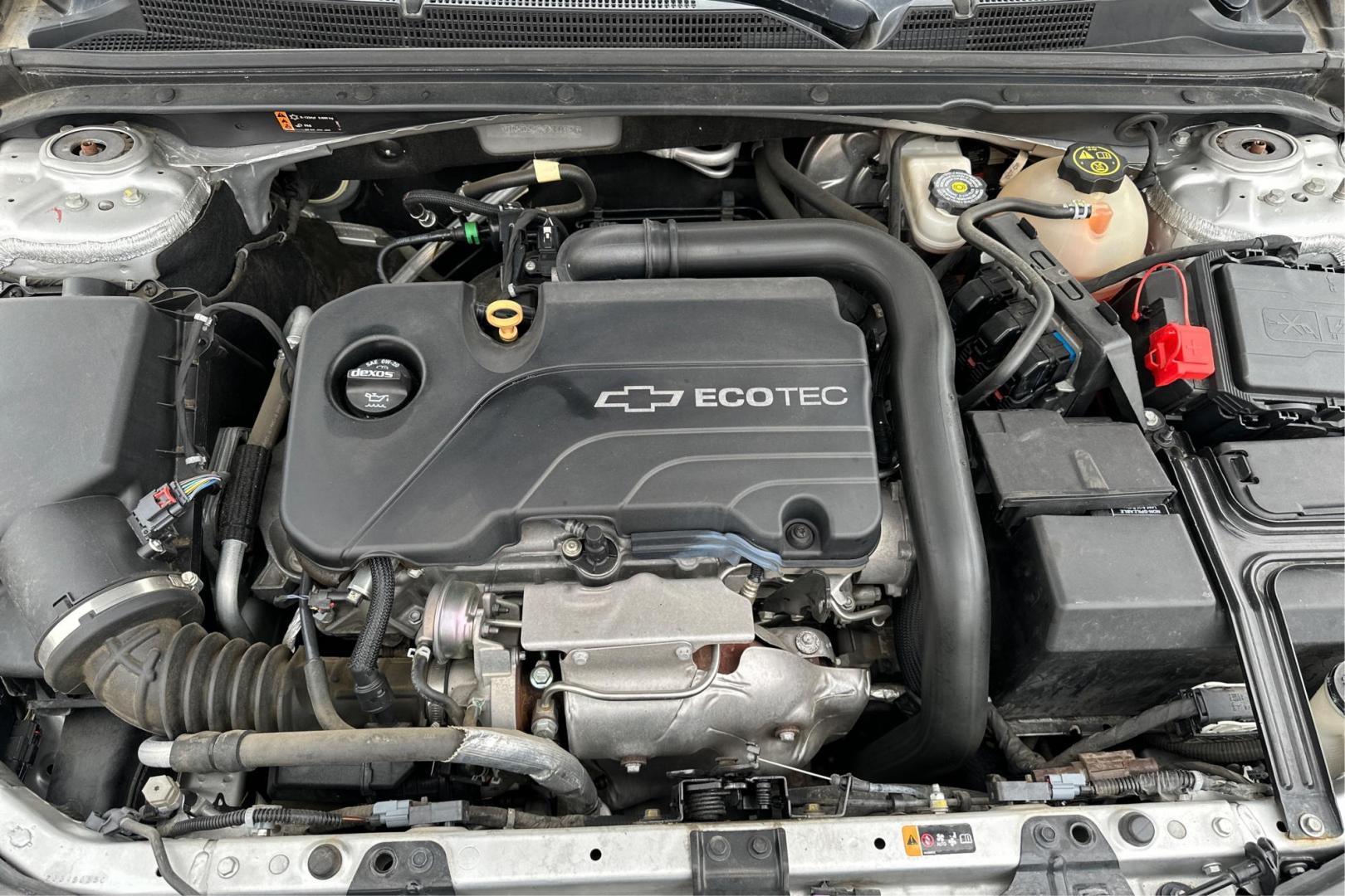 2018 Silver Chevrolet Malibu LT (1G1ZD5ST9JF) with an 1.5L L4 DOHC 16V engine, 6A transmission, located at 344 S Washington Blvd, Ogden, UT, 84404, (801) 399-1799, 41.255482, -111.970848 - Photo#10