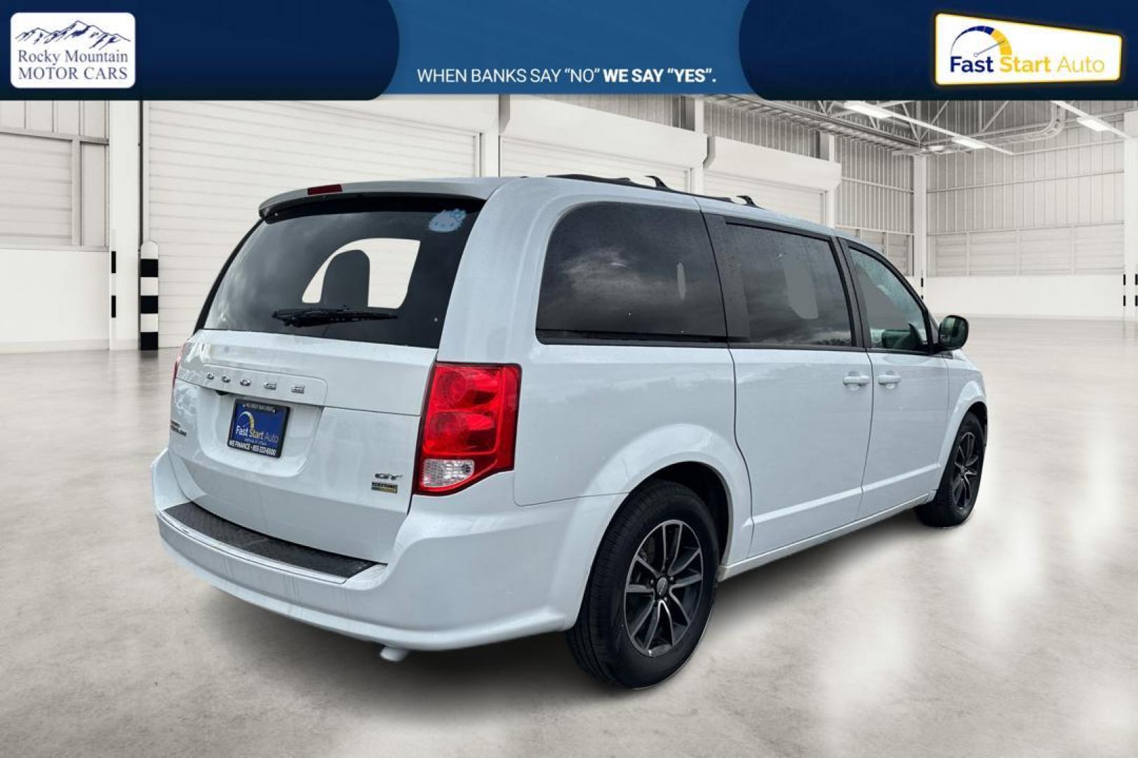 2018 White Dodge Grand Caravan GT (2C4RDGEGXJR) with an 3.6L V6 DOHC 24V engine, 6A transmission, located at 7755 State Street, Midvale, UT, 84047, (801) 753-9063, 40.610329, -111.890656 - Photo#2