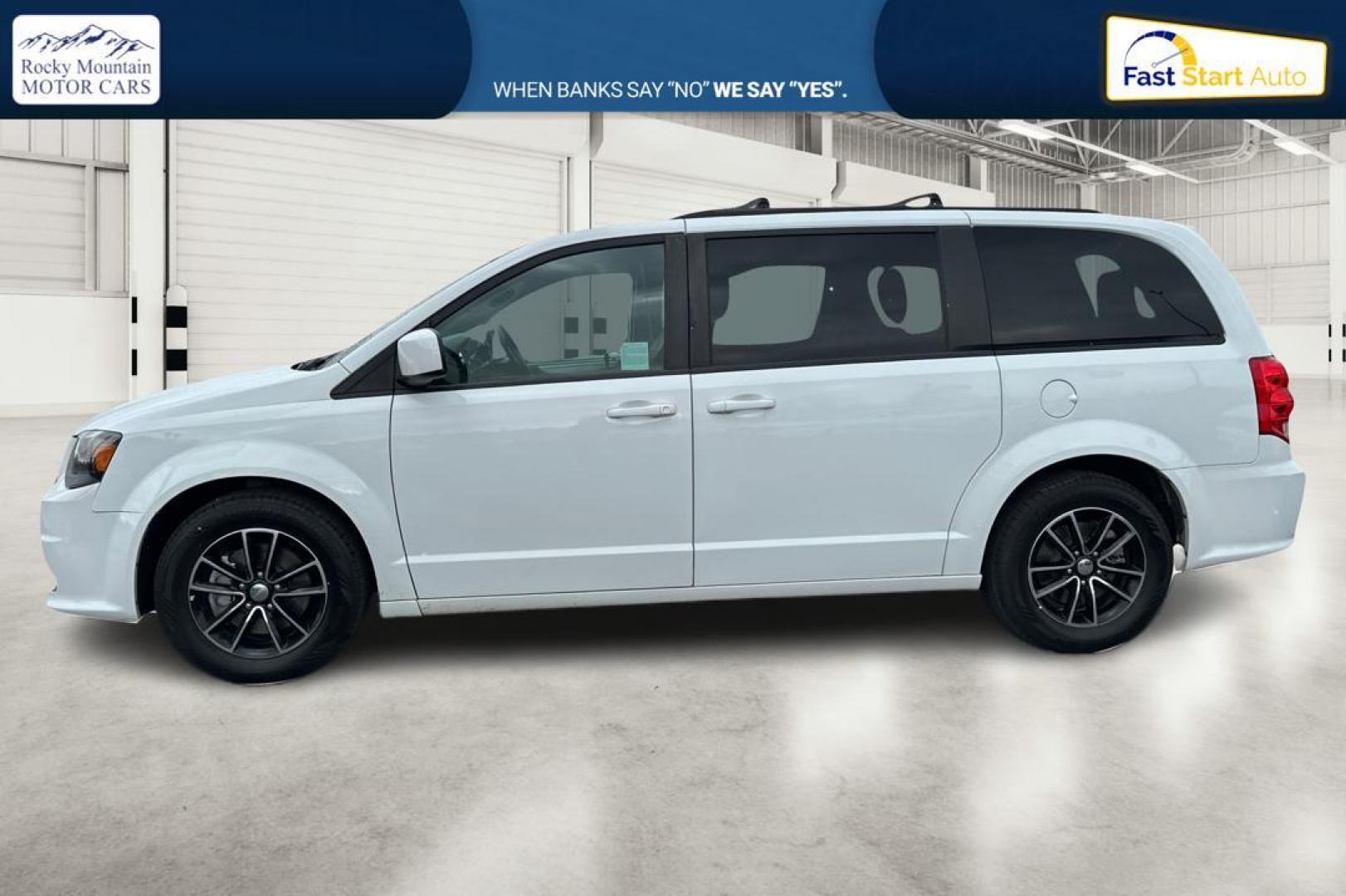 2018 White Dodge Grand Caravan GT (2C4RDGEGXJR) with an 3.6L V6 DOHC 24V engine, 6A transmission, located at 7755 State Street, Midvale, UT, 84047, (801) 753-9063, 40.610329, -111.890656 - Photo#6