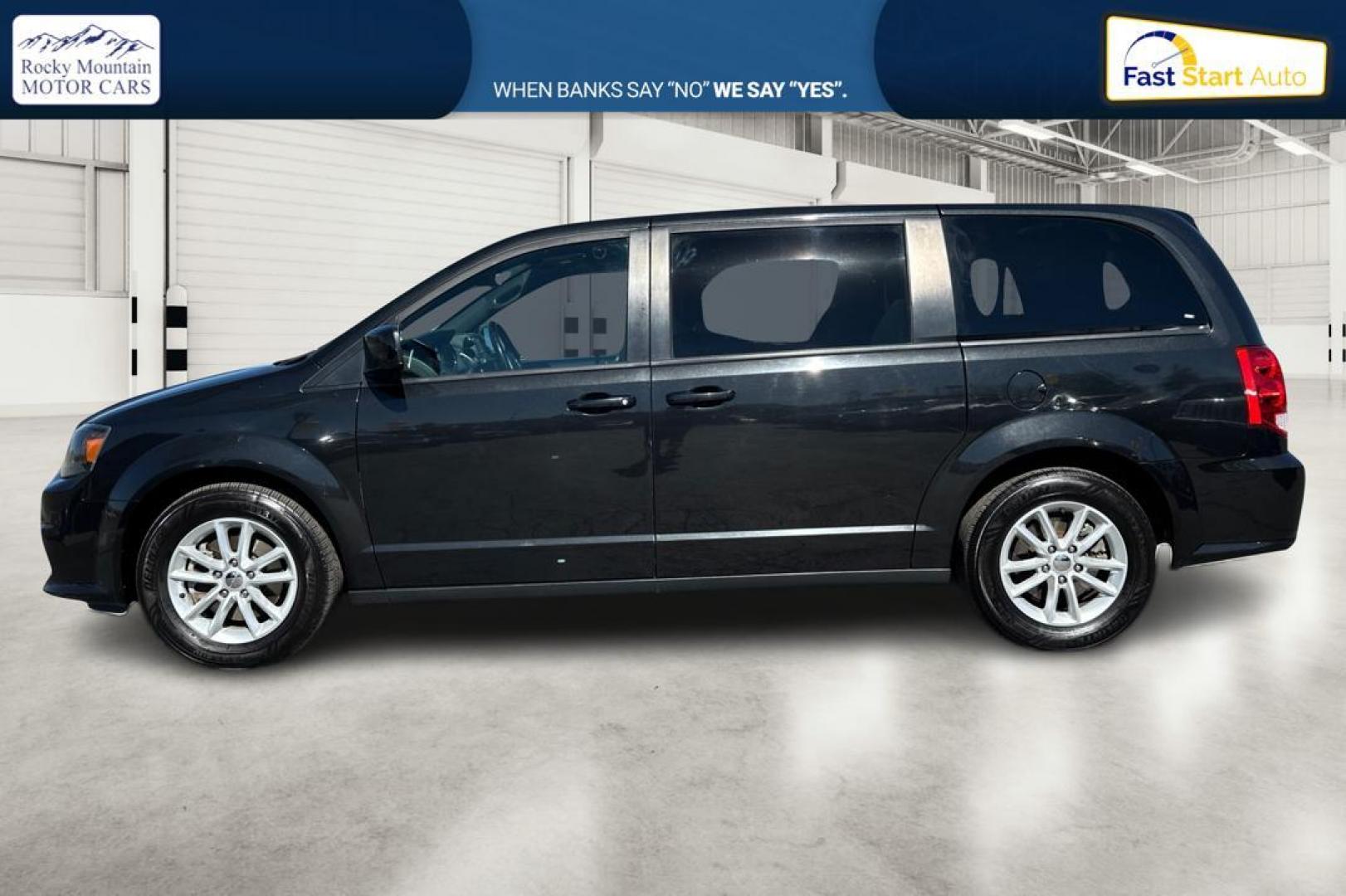2018 Black Dodge Grand Caravan GT (2C4RDGEGXJR) with an 3.6L V6 DOHC 24V engine, 6A transmission, located at 7755 State Street, Midvale, UT, 84047, (801) 753-9063, 40.610329, -111.890656 - Photo#6