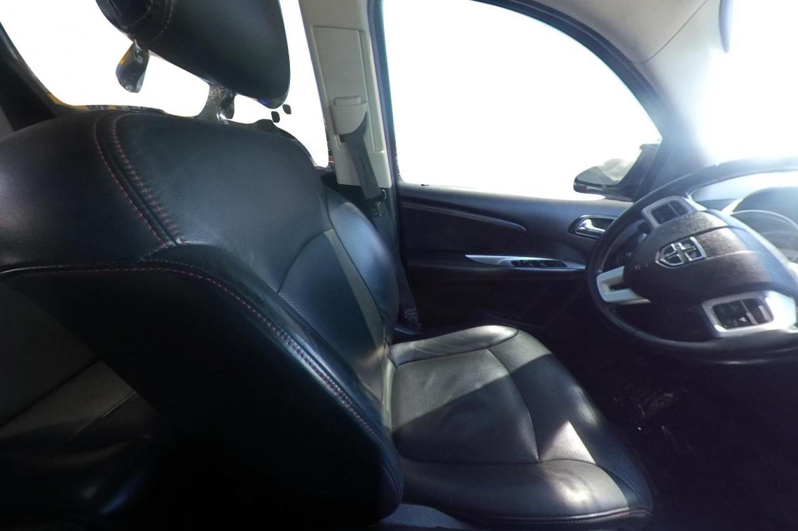 2018 Silver Dodge Journey GT (3C4PDCEG7JT) with an 3.6L V6 DOHC 24V engine, 6A transmission, located at 7755 State Street, Midvale, UT, 84047, (801) 753-9063, 40.610329, -111.890656 - Photo#16