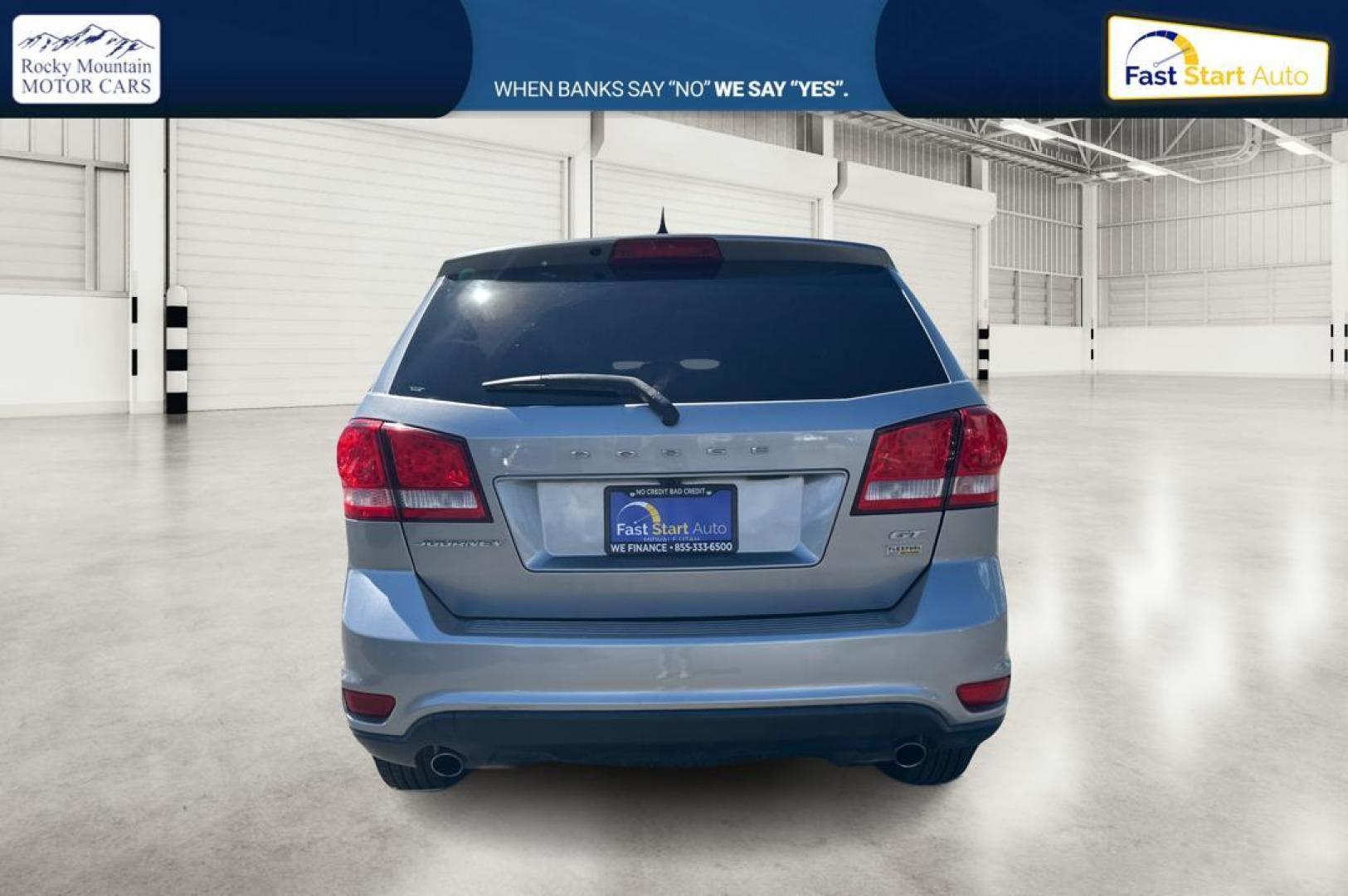 2018 Silver Dodge Journey GT (3C4PDCEG7JT) with an 3.6L V6 DOHC 24V engine, 6A transmission, located at 7755 State Street, Midvale, UT, 84047, (801) 753-9063, 40.610329, -111.890656 - Photo#3