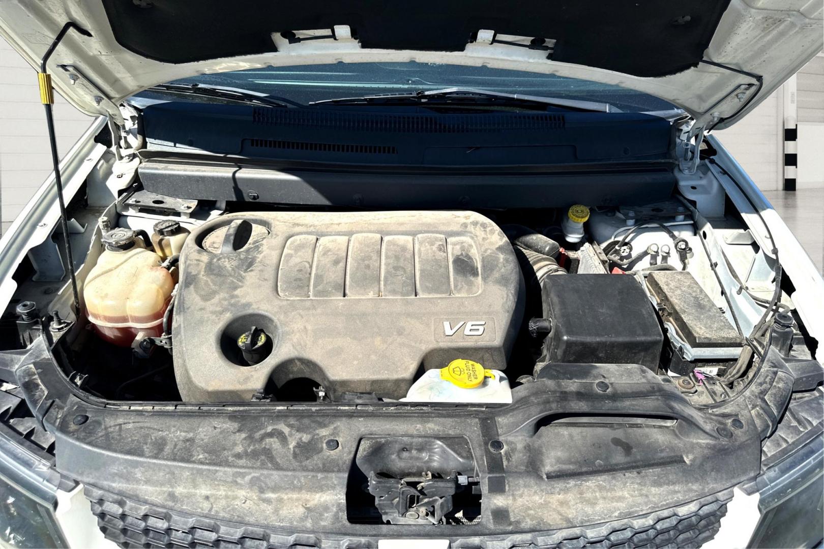 2018 White Dodge Journey GT (3C4PDCEG8JT) with an 3.6L V6 DOHC 24V engine, 6A transmission, located at 7755 State Street, Midvale, UT, 84047, (801) 753-9063, 40.610329, -111.890656 - Photo#8