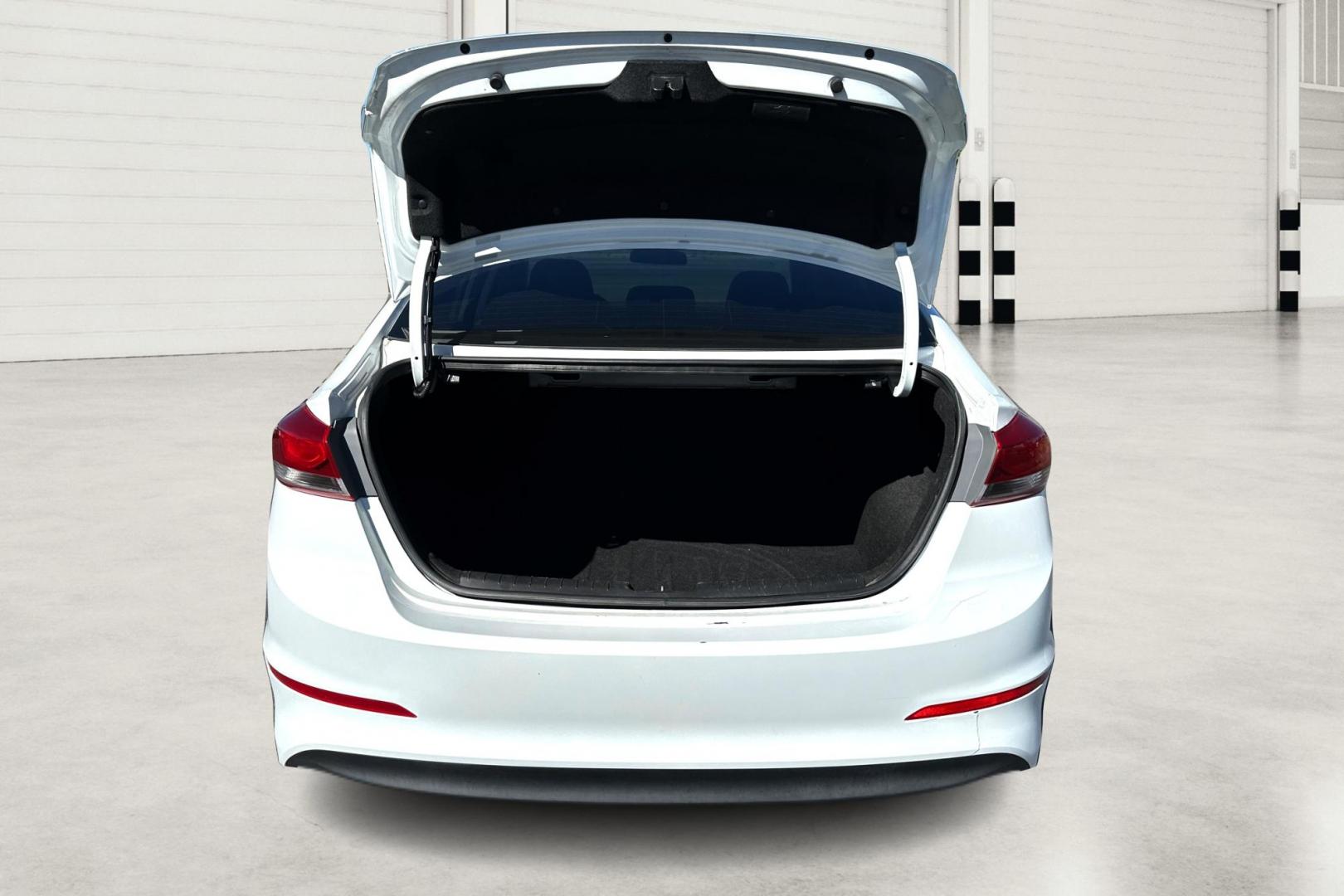 2018 White Hyundai Elantra Limited (5NPD84LF0JH) with an 1.8L L4 DOHC 16V engine, 6A transmission, located at 7755 State Street, Midvale, UT, 84047, (801) 753-9063, 40.610329, -111.890656 - Photo#10