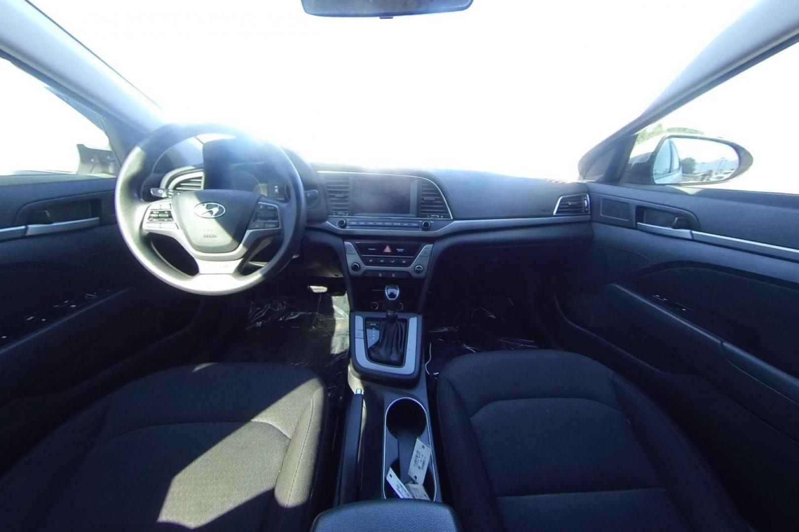 2018 White Hyundai Elantra Limited (5NPD84LF0JH) with an 1.8L L4 DOHC 16V engine, 6A transmission, located at 7755 State Street, Midvale, UT, 84047, (801) 753-9063, 40.610329, -111.890656 - Photo#13