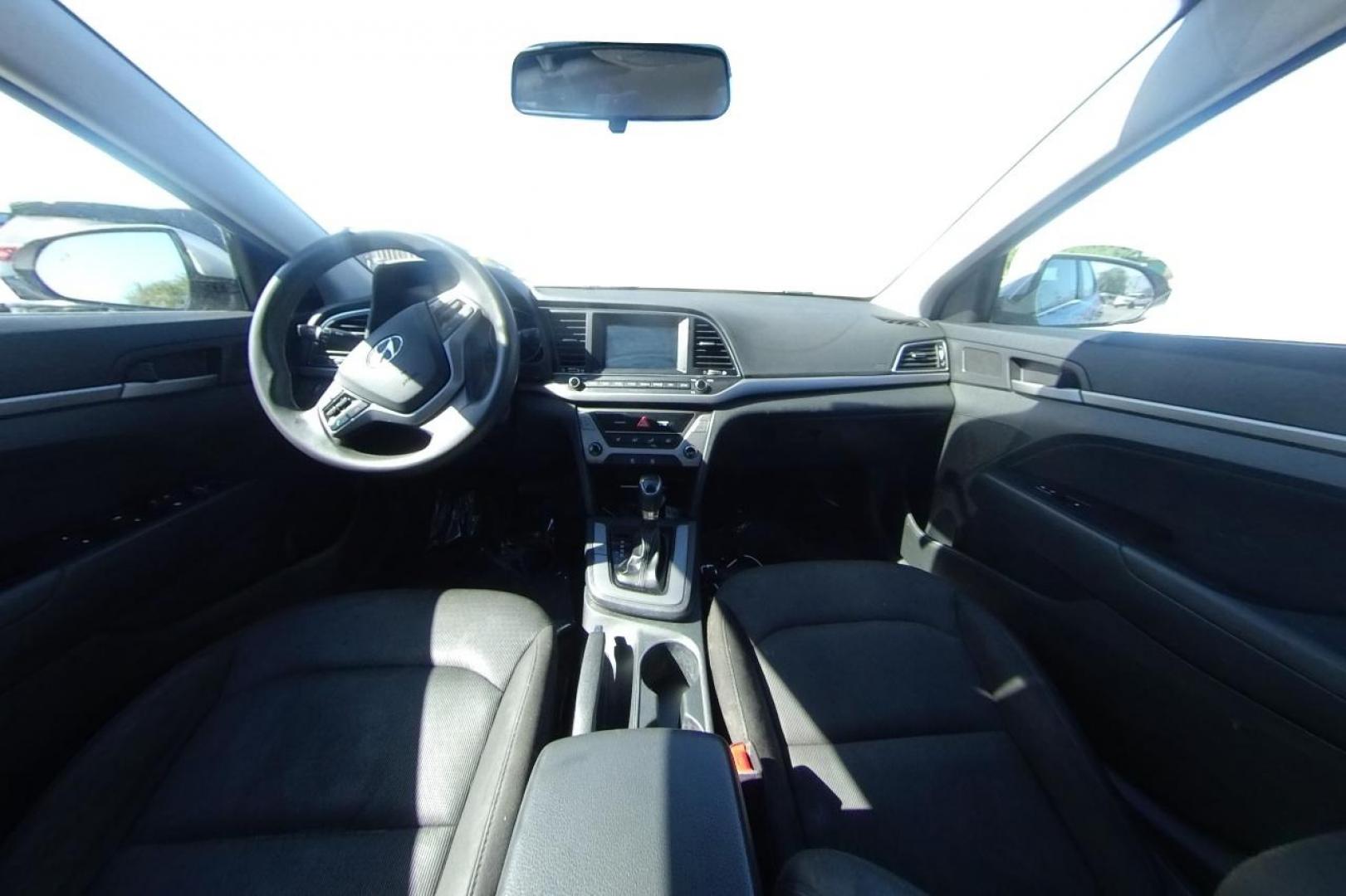 2018 Silver Hyundai Elantra Limited (5NPD84LF3JH) with an 1.8L L4 DOHC 16V engine, 6A transmission, located at 7755 State Street, Midvale, UT, 84047, (801) 753-9063, 40.610329, -111.890656 - Photo#13