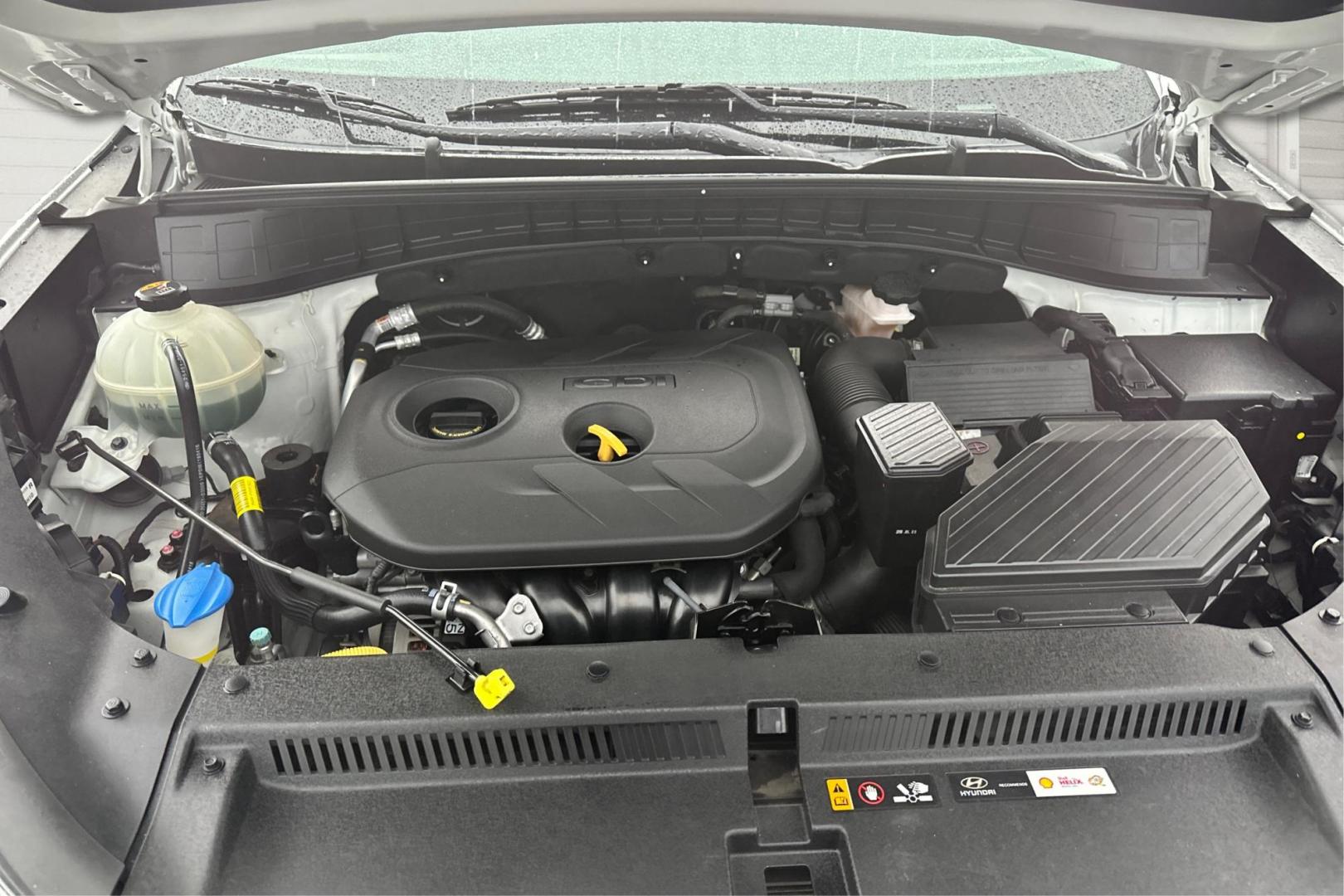 2018 White Hyundai Tucson SE (KM8J33A48JU) with an 2.0L L4 DOHC 16V engine, 6A transmission, located at 7755 State Street, Midvale, UT, 84047, (801) 753-9063, 40.610329, -111.890656 - Photo#10