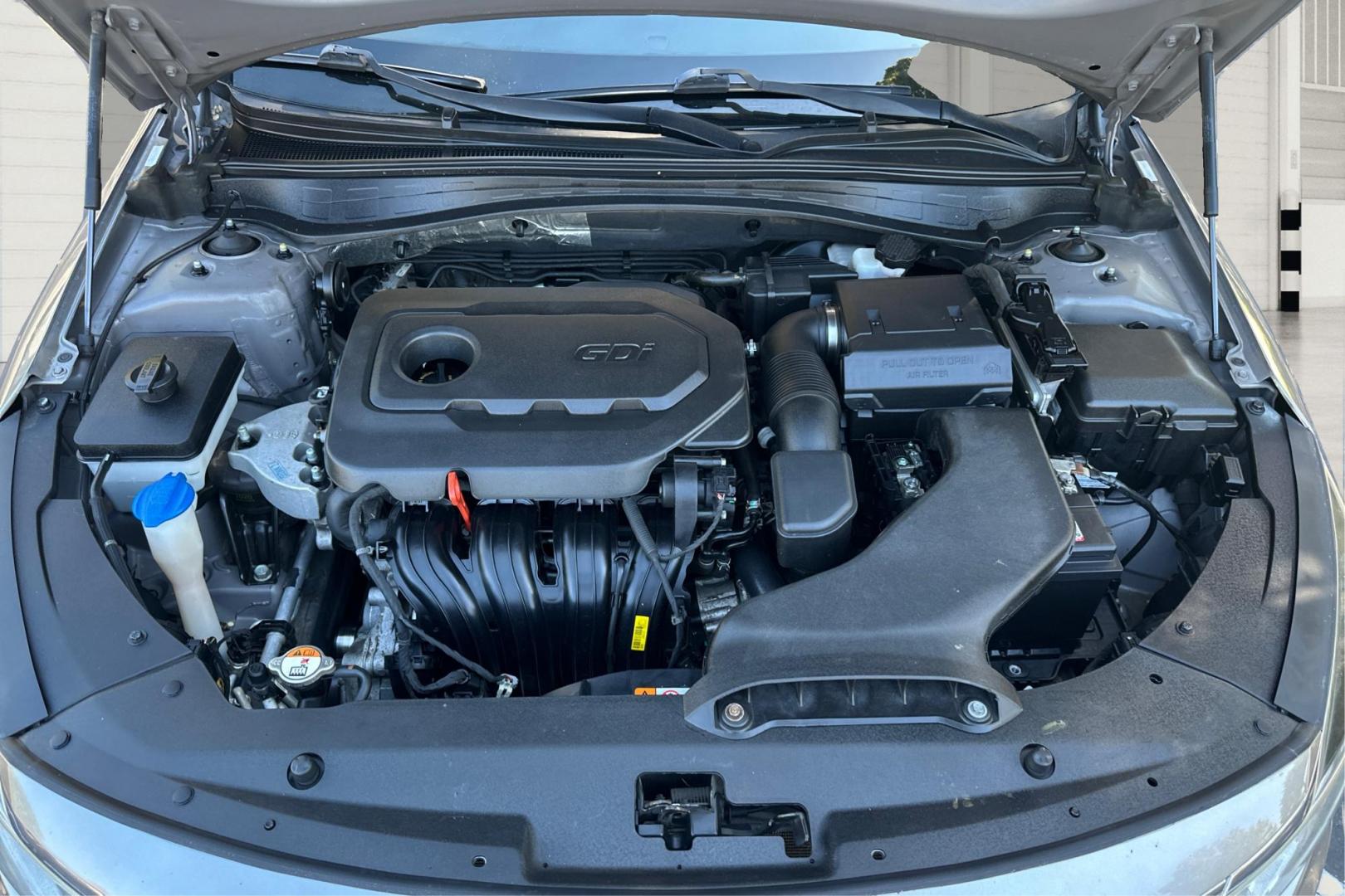 2018 Gray Kia Optima LX (5XXGT4L30JG) with an 2.4L L4 DOHC 16V engine, 6A transmission, located at 767 S State Road, Pleasant Grove, UT, 84062, (801) 785-1058, 40.354839, -111.736687 - Photo#8