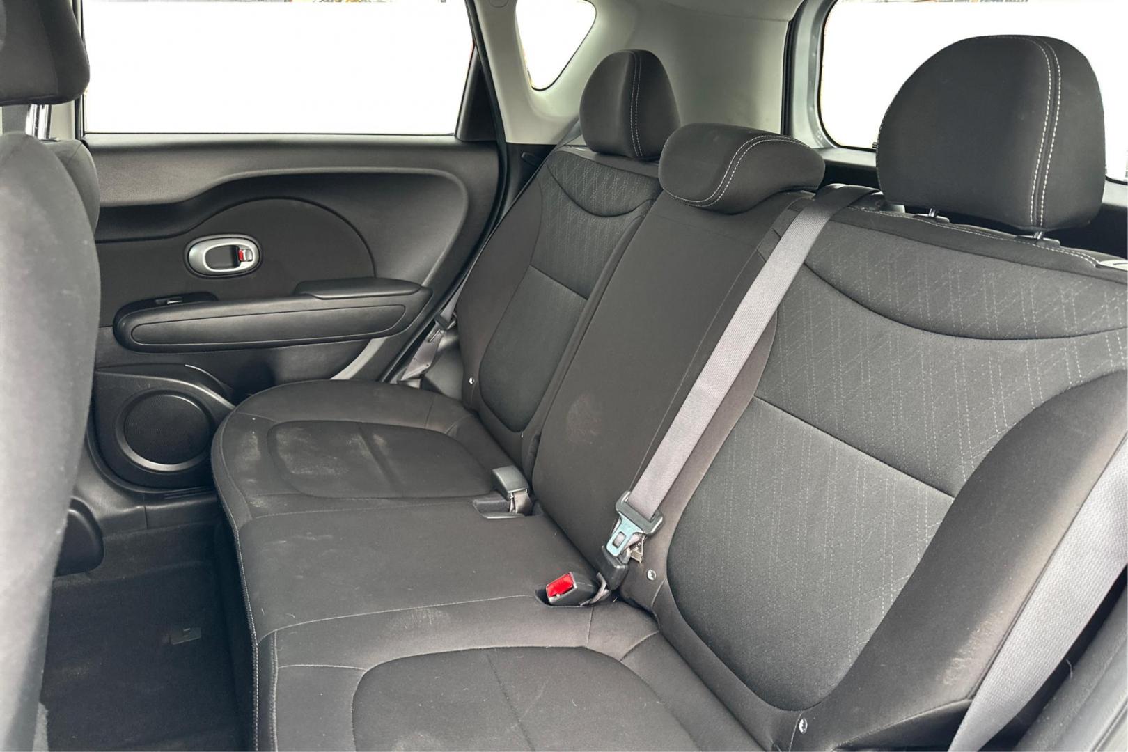 2018 Silver Kia Soul Base 6M (KNDJN2A24J7) with an 1.6L L4 DOHC 16V engine, 6M transmission, located at 7755 State Street, Midvale, UT, 84047, (801) 753-9063, 40.610329, -111.890656 - Photo#15