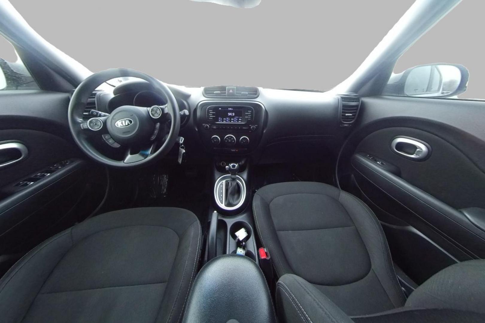 2018 Silver Kia Soul Base 6M (KNDJN2A24J7) with an 1.6L L4 DOHC 16V engine, 6M transmission, located at 7755 State Street, Midvale, UT, 84047, (801) 753-9063, 40.610329, -111.890656 - Photo#16