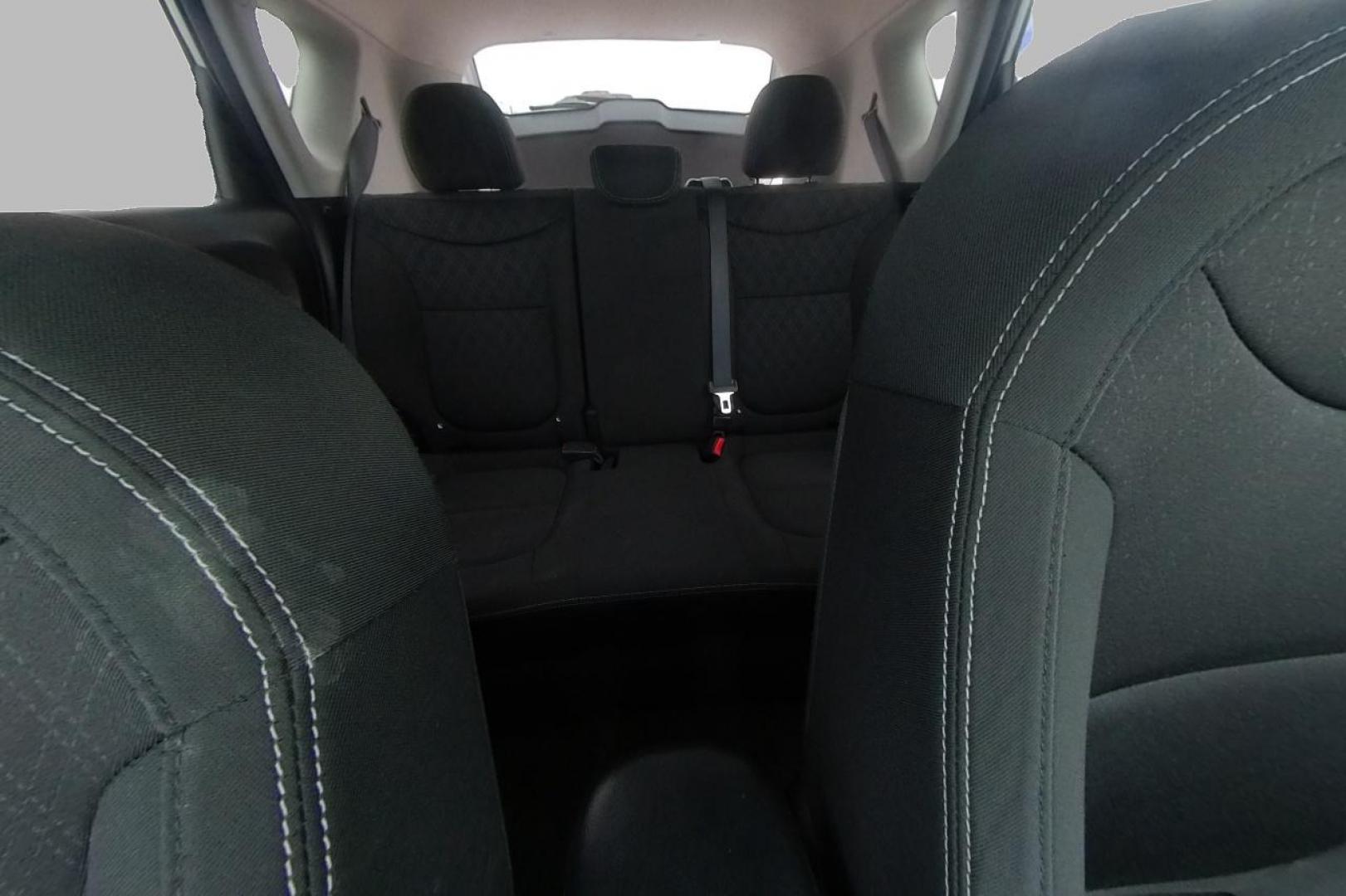 2018 Silver Kia Soul Base 6M (KNDJN2A24J7) with an 1.6L L4 DOHC 16V engine, 6M transmission, located at 7755 State Street, Midvale, UT, 84047, (801) 753-9063, 40.610329, -111.890656 - Photo#18