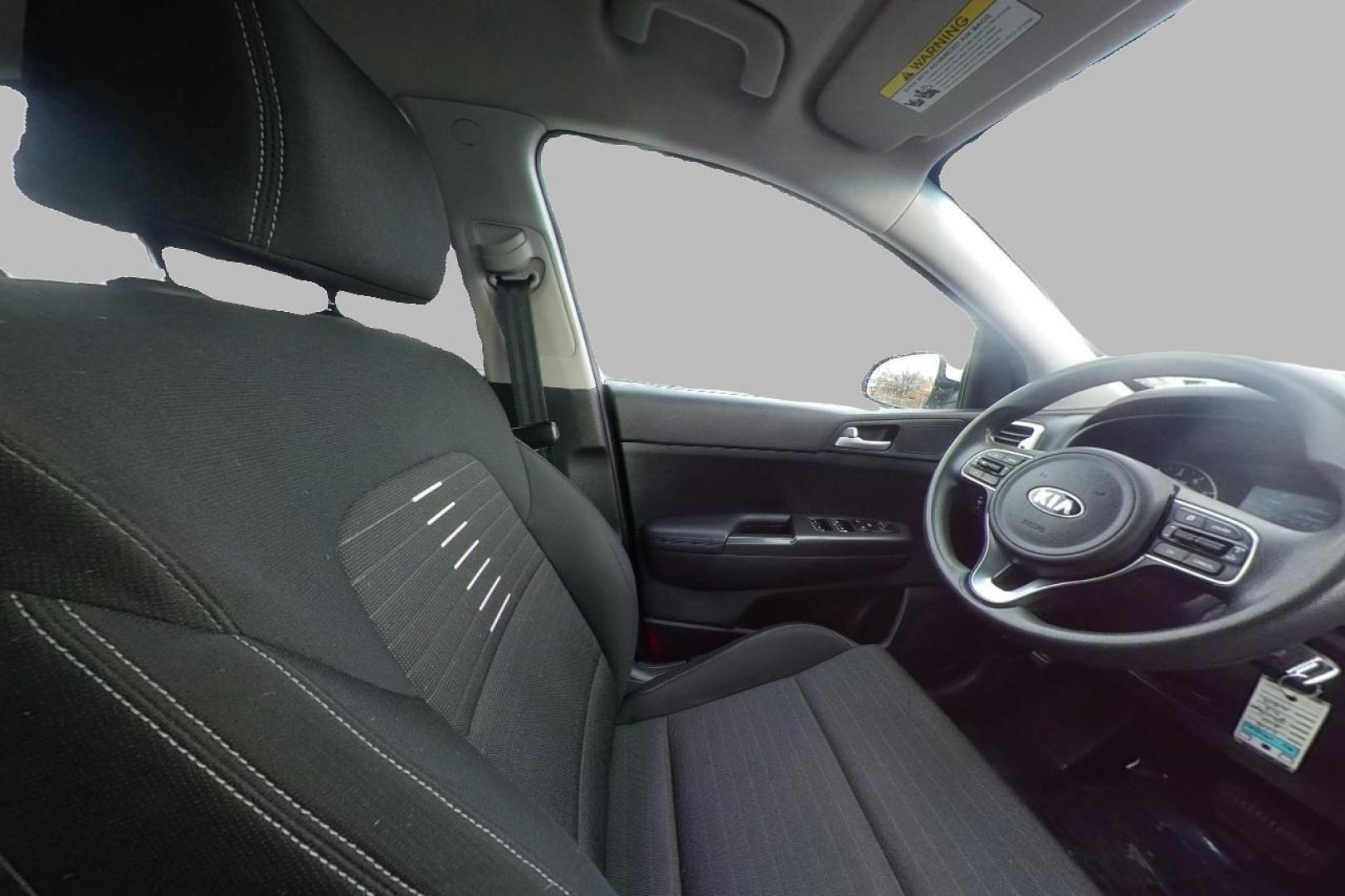 2018 White Kia Sportage LX FWD (KNDPM3AC7J7) with an 2.4L V6 DOHC 24V engine, 6A transmission, located at 7755 State Street, Midvale, UT, 84047, (801) 753-9063, 40.610329, -111.890656 - Photo#19