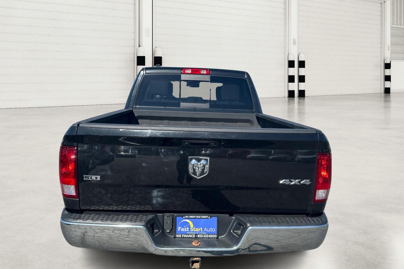 2018 Black RAM 1500 SLT Crew Cab SWB 4WD (1C6RR7LT4JS) with an 5.7L V8 OHV 16V engine, 8A transmission, located at 7755 State Street, Midvale, UT, 84047, (801) 753-9063, 40.610329, -111.890656 - Photo#13