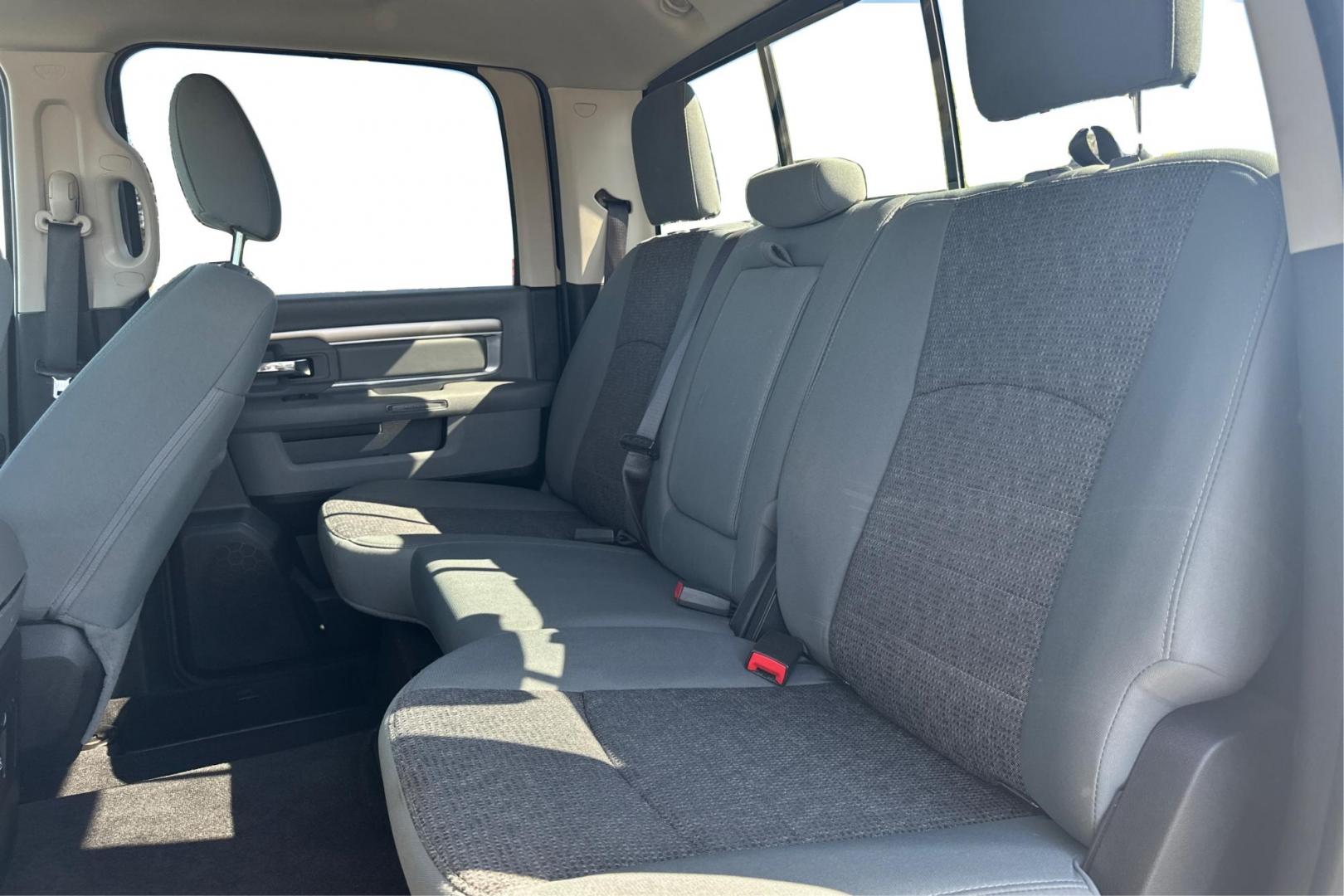2018 Black RAM 1500 SLT Crew Cab SWB 4WD (1C6RR7LT4JS) with an 5.7L V8 OHV 16V engine, 8A transmission, located at 7755 State Street, Midvale, UT, 84047, (801) 753-9063, 40.610329, -111.890656 - Photo#15
