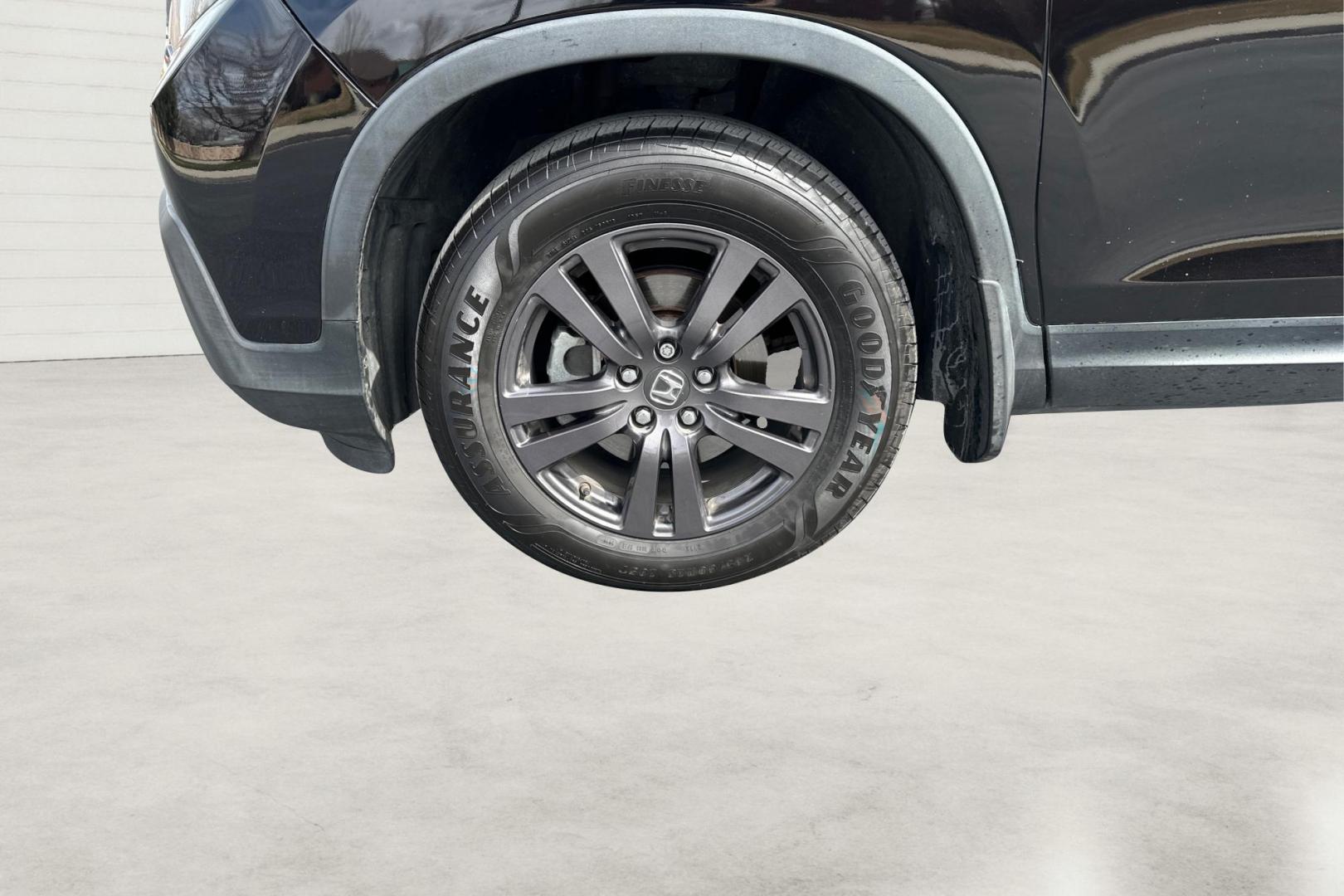 2019 Black Honda Ridgeline Sport (5FPYK2F15KB) with an 3.5L V6 SOHC 24V engine, 6A transmission, located at 7755 State Street, Midvale, UT, 84047, (801) 753-9063, 40.610329, -111.890656 - Photo#12