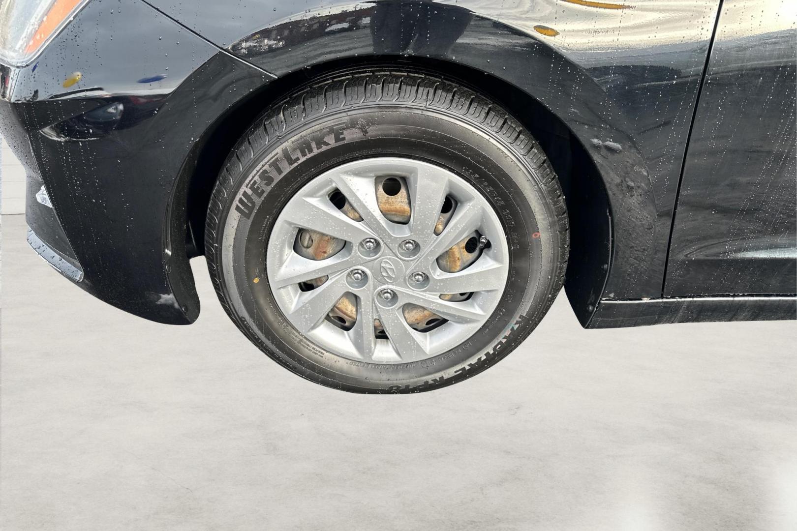 2019 Black Hyundai Elantra SE 6AT (KMHD74LF7KU) with an 1.8L L4 DOHC 16V engine, 6A transmission, located at 7755 State Street, Midvale, UT, 84047, (801) 753-9063, 40.610329, -111.890656 - Photo#12