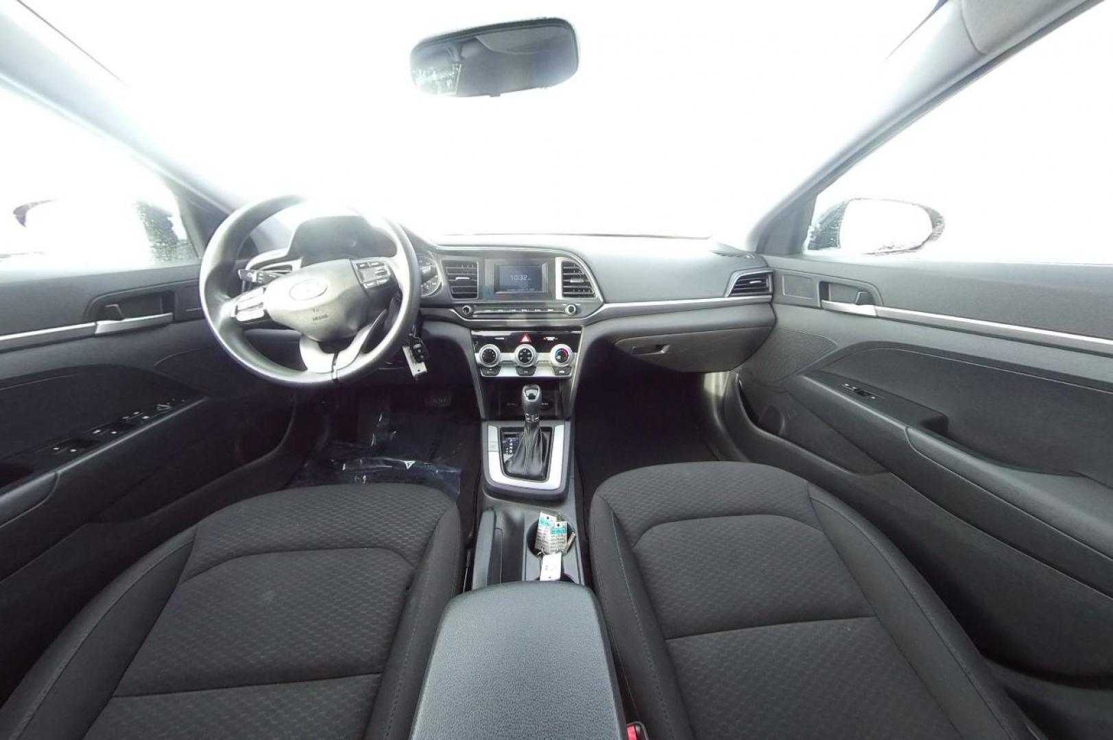 2019 Black Hyundai Elantra SE 6AT (KMHD74LF7KU) with an 1.8L L4 DOHC 16V engine, 6A transmission, located at 7755 State Street, Midvale, UT, 84047, (801) 753-9063, 40.610329, -111.890656 - Photo#16