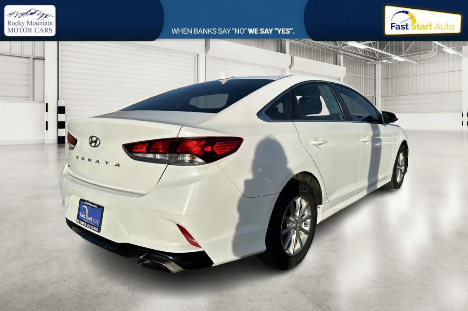 2019 White Hyundai Sonata SE (5NPE24AFXKH) with an 2.4L L4 DOHC 16V engine, 7A transmission, located at 7755 State Street, Midvale, UT, 84047, (801) 753-9063, 40.610329, -111.890656 - Photo#2