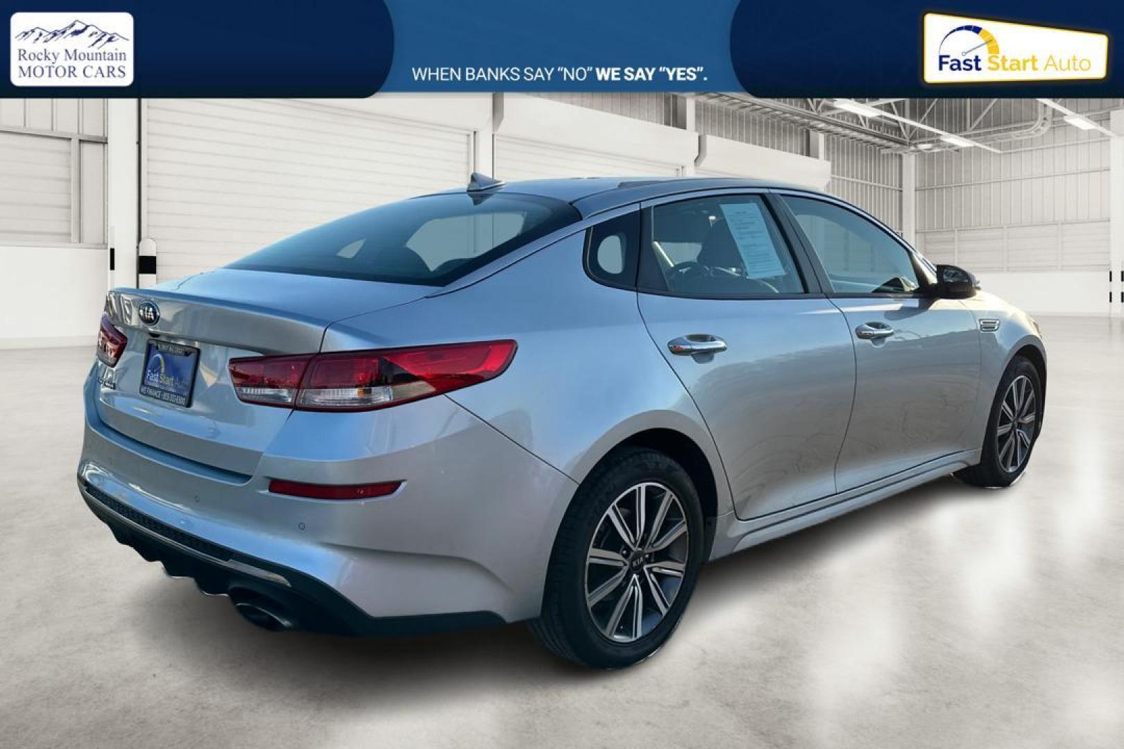 2019 Silver Kia Optima LX (5XXGT4L3XKG) with an 2.4L L4 DOHC 16V engine, 6A transmission, located at 7755 State Street, Midvale, UT, 84047, (801) 753-9063, 40.610329, -111.890656 - Photo#2