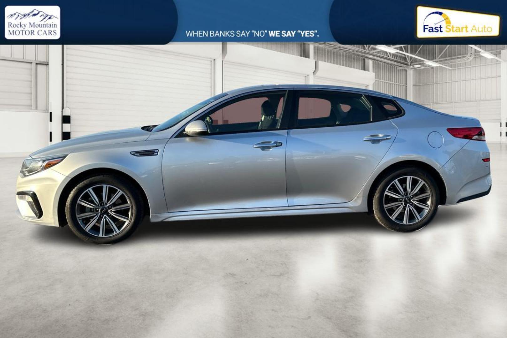 2019 Silver Kia Optima LX (5XXGT4L3XKG) with an 2.4L L4 DOHC 16V engine, 6A transmission, located at 7755 State Street, Midvale, UT, 84047, (801) 753-9063, 40.610329, -111.890656 - Photo#6