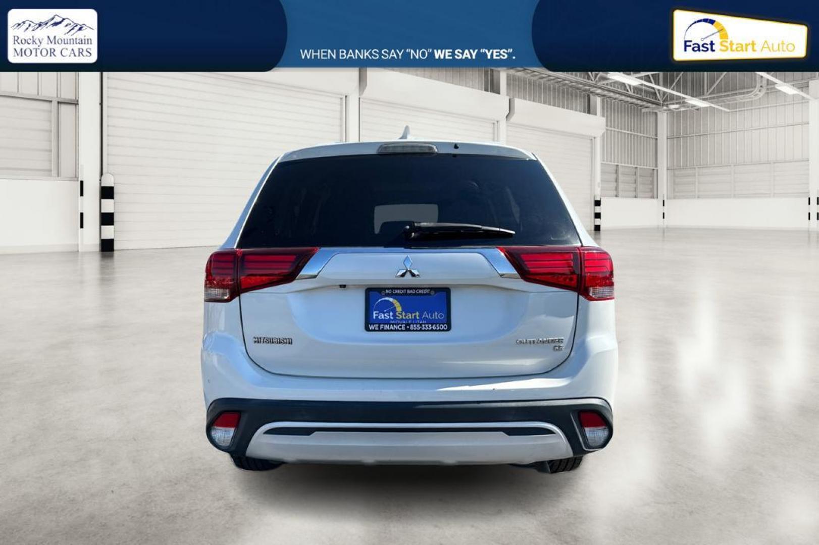 2019 White Mitsubishi Outlander SEL AWD (JA4AZ3A33KZ) with an 2.4L L4 DOHC 16V engine, CVT transmission, located at 7755 State Street, Midvale, UT, 84047, (801) 753-9063, 40.610329, -111.890656 - Photo#3