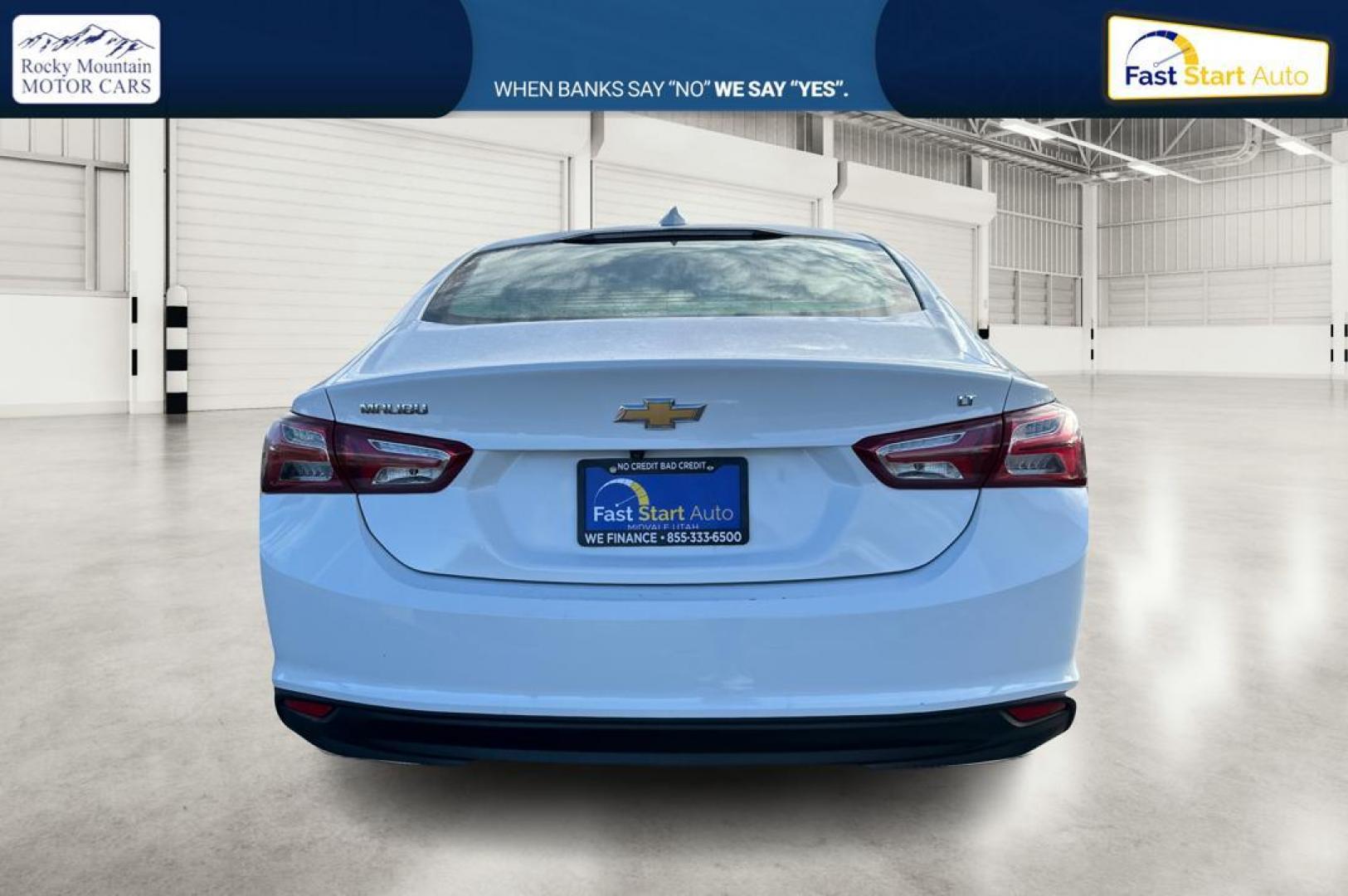 2020 White Chevrolet Malibu LT (1G1ZD5ST8LF) with an 1.5L L4 DOHC 16V engine, 6A transmission, located at 7755 State Street, Midvale, UT, 84047, (801) 753-9063, 40.610329, -111.890656 - Photo#4