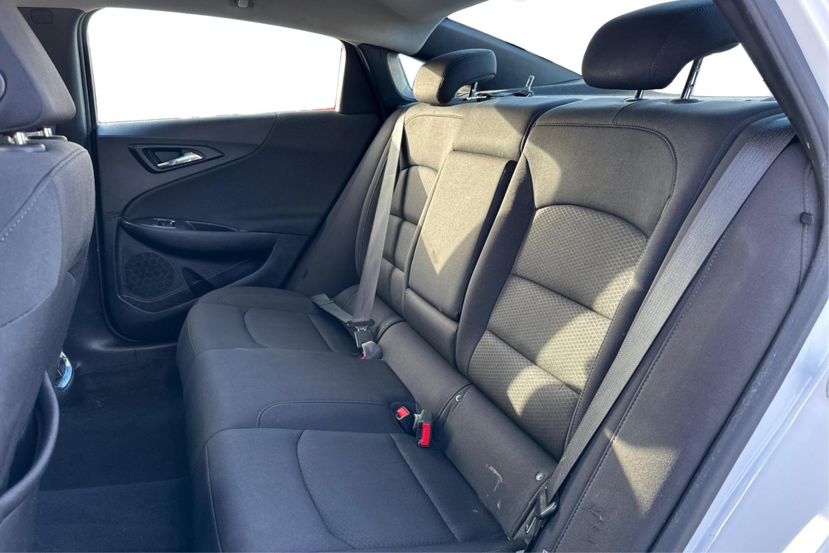 2020 White Chevrolet Malibu LT (1G1ZD5ST8LF) with an 1.5L L4 DOHC 16V engine, 6A transmission, located at 7755 State Street, Midvale, UT, 84047, (801) 753-9063, 40.610329, -111.890656 - Photo#15