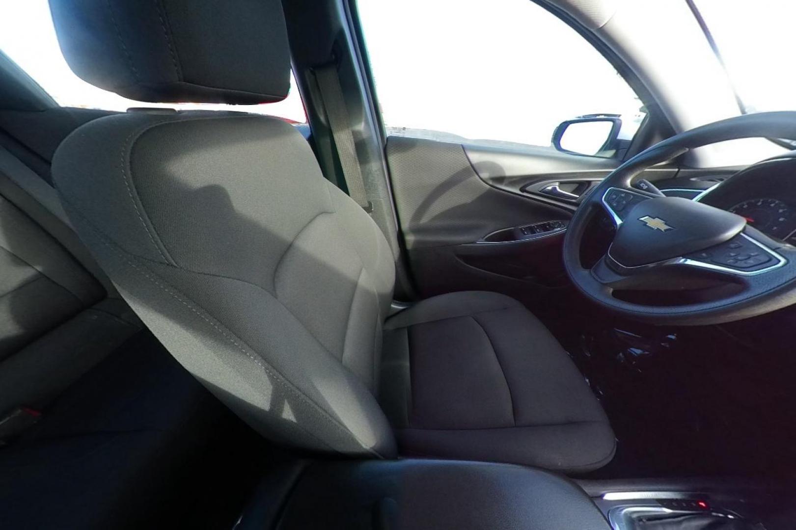 2020 White Chevrolet Malibu LT (1G1ZD5ST8LF) with an 1.5L L4 DOHC 16V engine, 6A transmission, located at 7755 State Street, Midvale, UT, 84047, (801) 753-9063, 40.610329, -111.890656 - Photo#19