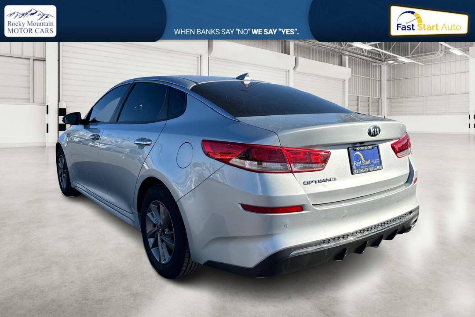 2020 Silver Kia Optima LX (5XXGT4L35LG) with an 2.4L L4 DOHC 16V engine, 6A transmission, located at 7755 State Street, Midvale, UT, 84047, (801) 753-9063, 40.610329, -111.890656 - Photo#5