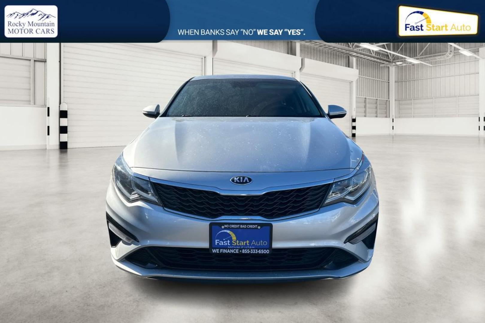 2020 Silver Kia Optima LX (5XXGT4L35LG) with an 2.4L L4 DOHC 16V engine, 6A transmission, located at 7755 State Street, Midvale, UT, 84047, (801) 753-9063, 40.610329, -111.890656 - Photo#9