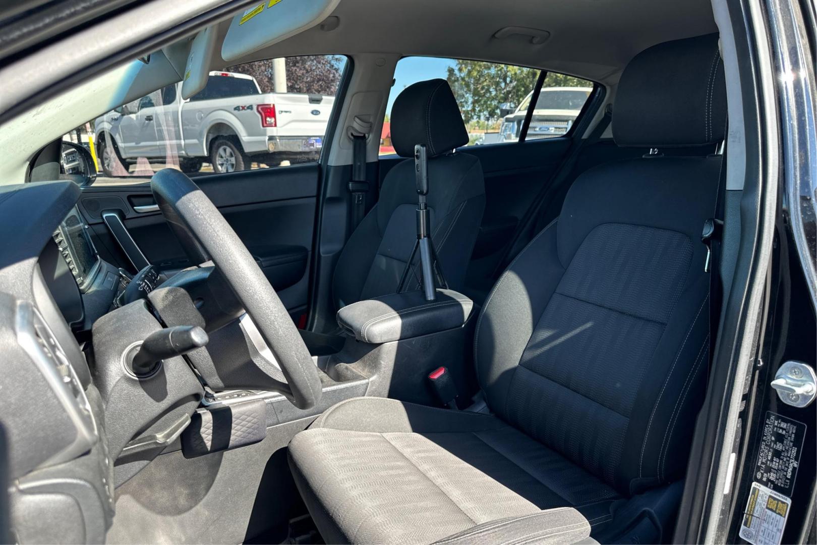 2020 Black Kia Sportage LX FWD (KNDPM3AC5L7) with an 2.4L V6 DOHC 24V engine, 6A transmission, located at 7755 State Street, Midvale, UT, 84047, (801) 753-9063, 40.610329, -111.890656 - Photo#11